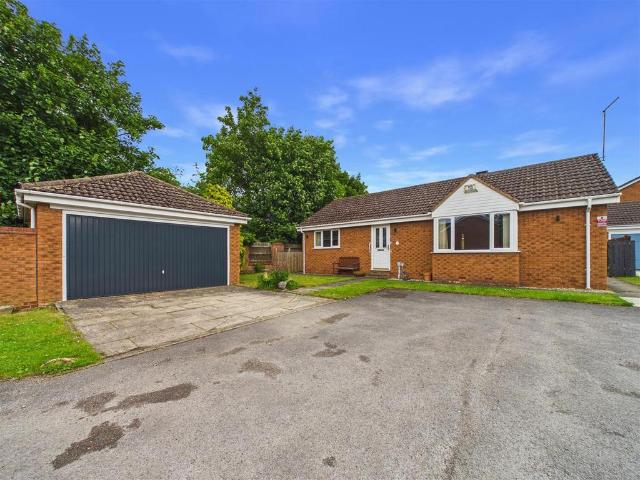 Bungalow for sale in South Cave, Riplingham