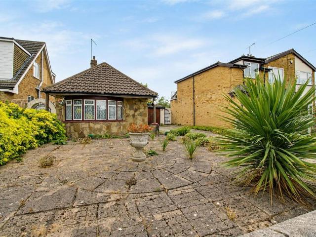 Bungalow for sale in Alton Barnes, Essex