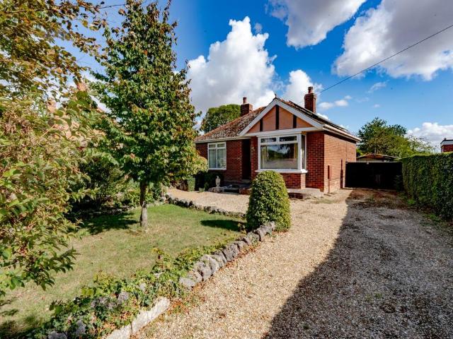 Bungalow for sale in Belleau, Lincolnshire