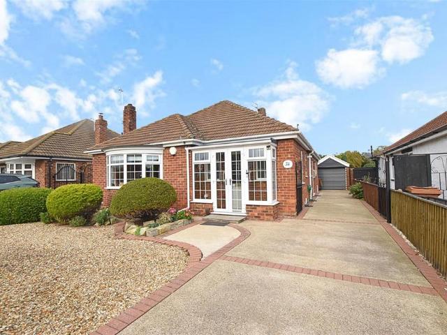 Bungalow for sale in Grange, Grimsby