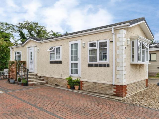 Park Home for sale in Chedburgh, Suffolk