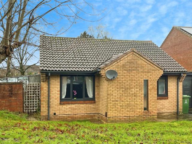 Bungalow for sale in Rodbourne, Swindon