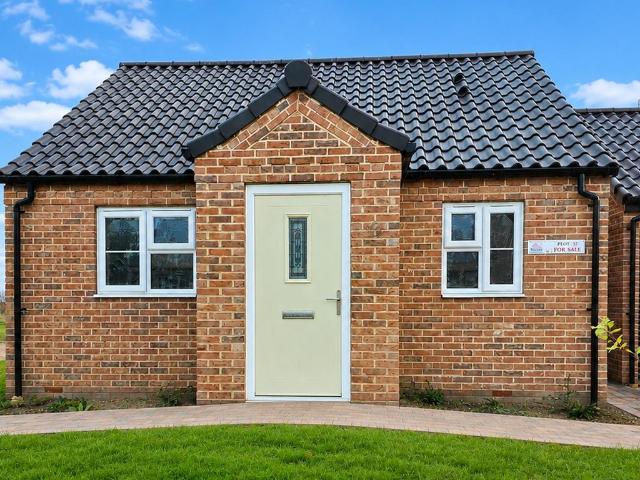 Bungalow for sale in Comers, Norfolk