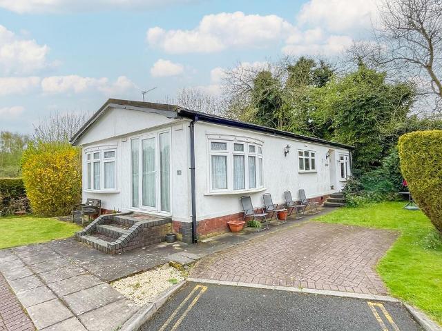Bungalow for sale in Aldersley, Oxley
