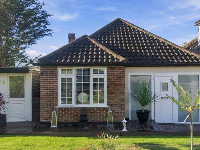 Bungalow for sale in Southend-on-Sea, Essex