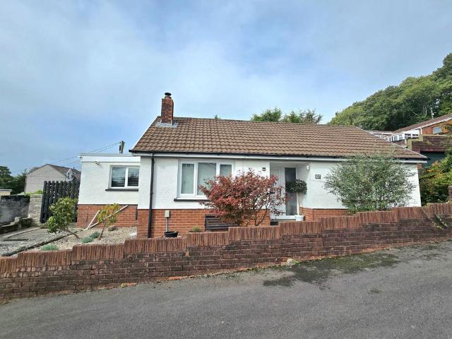 Bungalow for sale in Coedffranc, Skewen
