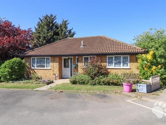 Bungalow for sale in Wickford