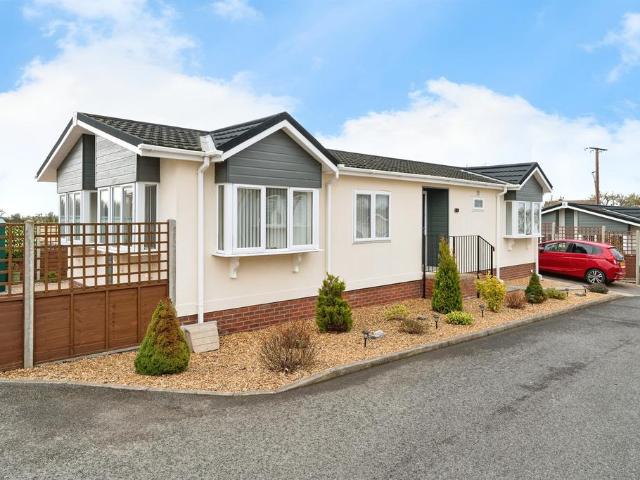 Bungalow for sale in Barway, Cambridgeshire