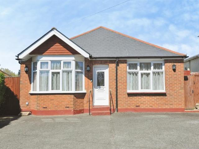Bungalow for sale in Silverhill, Guestling Green