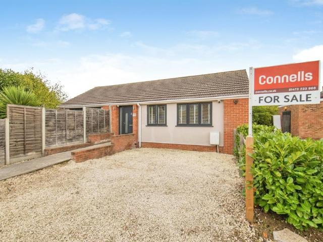 Bungalow for sale in Key Street, Suffolk
