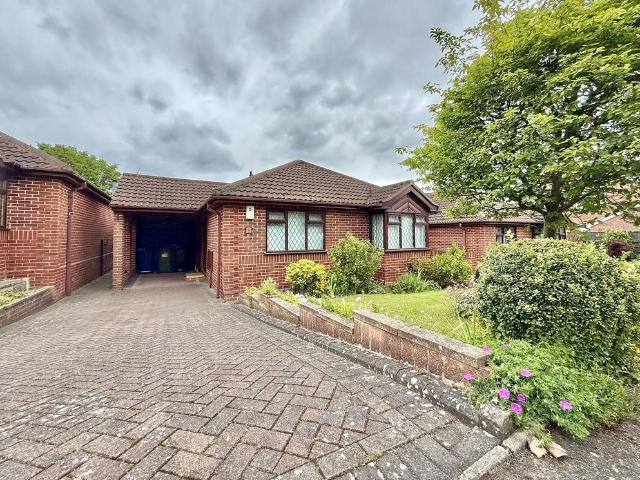 Bungalow for sale in Coseley, West Midlands