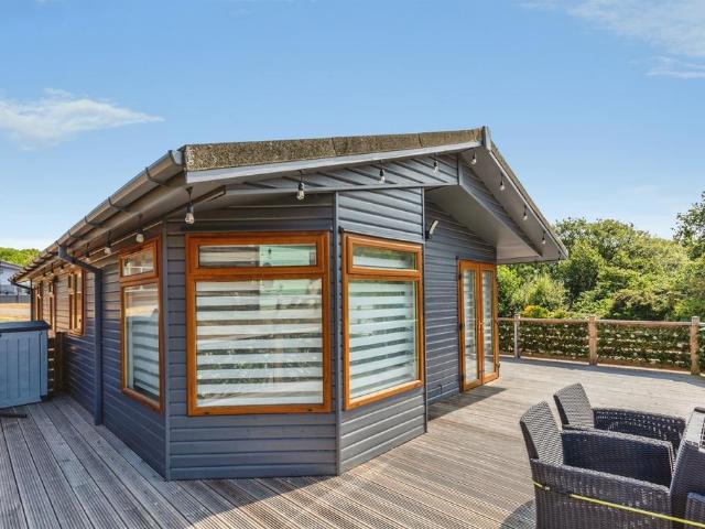 Bungalow for sale in Clive Vale, Guestling Green