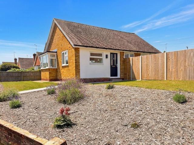 Bungalow for sale in Littlehampton, Arun