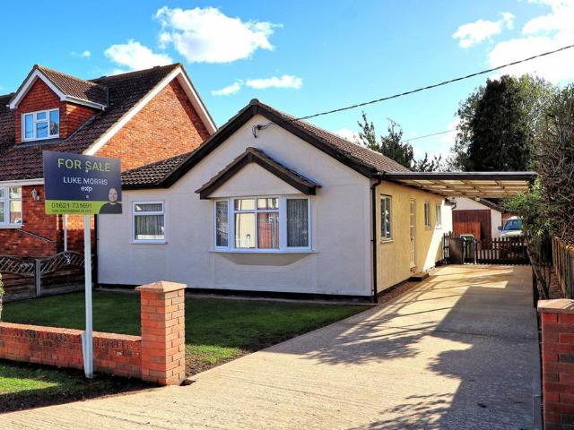 Bungalow for sale in St Lawrence, Maldon