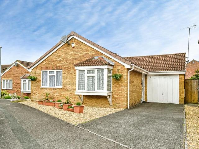 Bungalow for sale in Rodbourne, Swindon