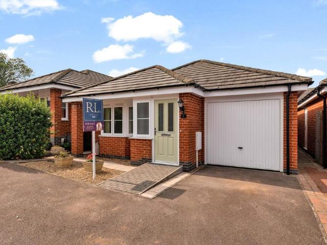 Bungalow for sale in Elmfield, Leicestershire