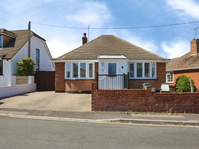 Bungalow for sale in Durrington, Wiltshire