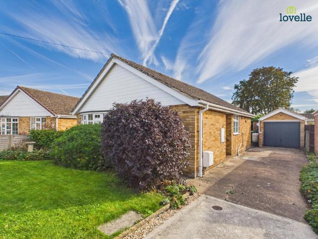 Bungalow for sale in Middle Rasen, West Lindsey