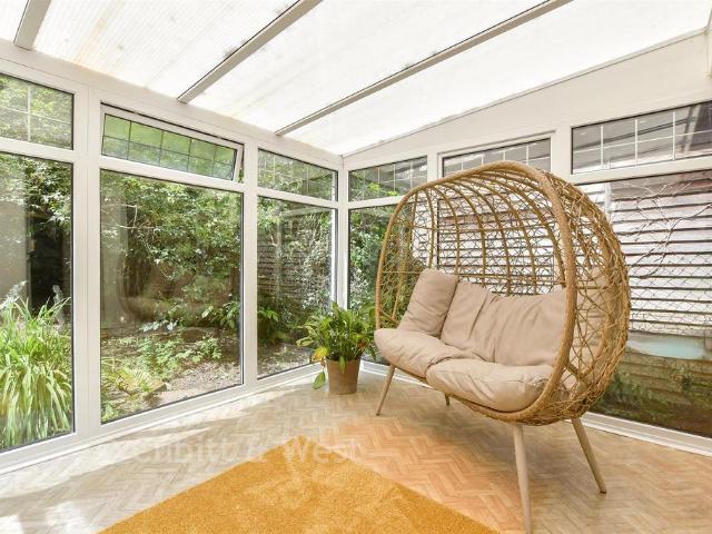 Bungalow for sale in The Butts, Kent