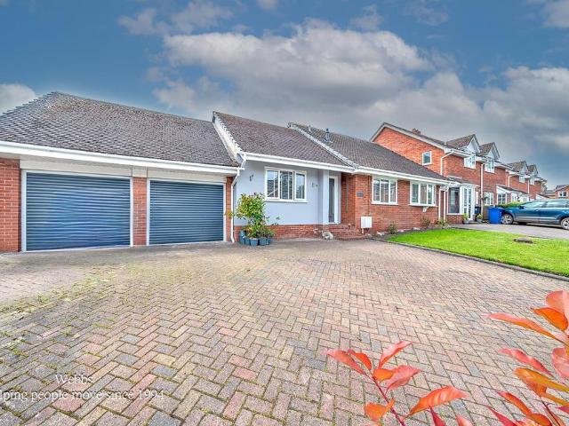 Bungalow for sale in Beamhurst, Staffordshire