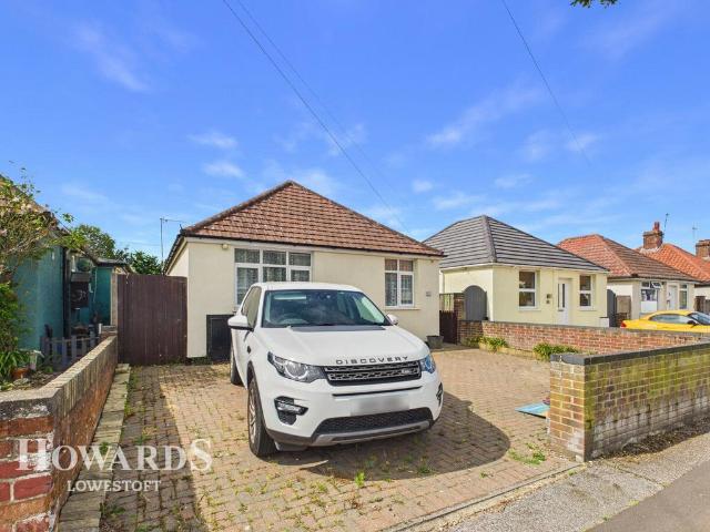 Bungalow for sale in Eastbridge, Suffolk