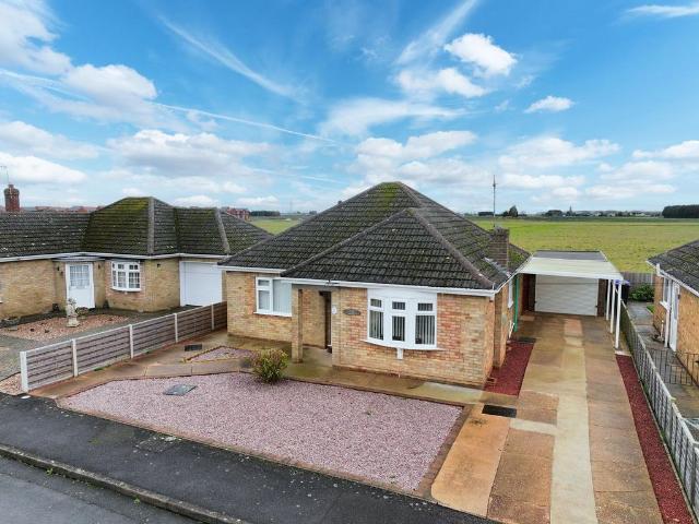 Bungalow for sale in Bladon Estate, Boston