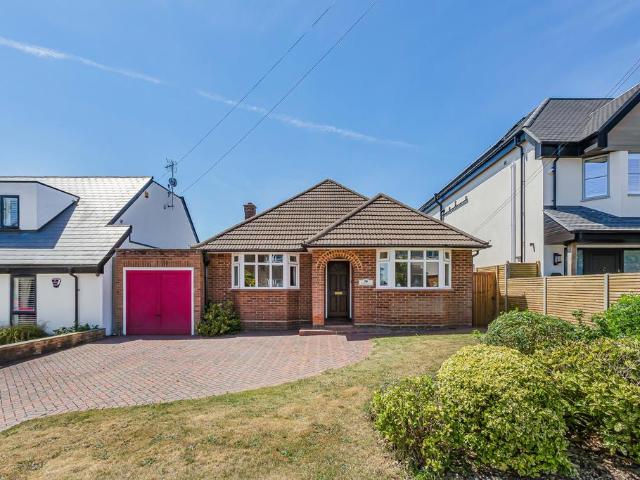Bungalow for sale in St Albans, Five Acres