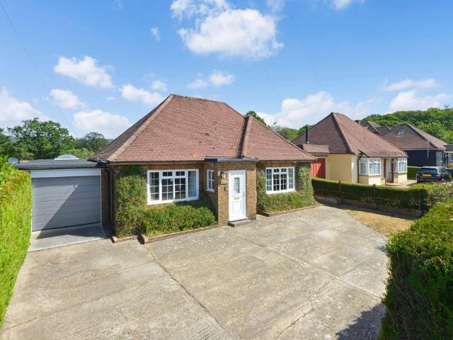 Bungalow for sale in Fole, Surrey