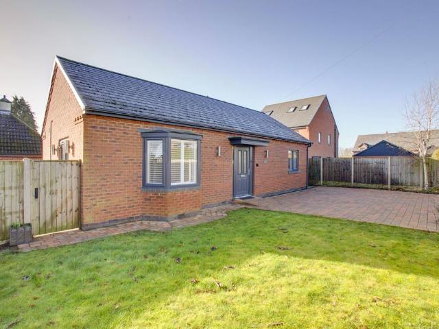 Bungalow for sale in Barton In Fabis, East Midlands
