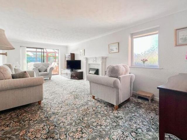 Bungalow for sale in Bradshaw, Lee Bank