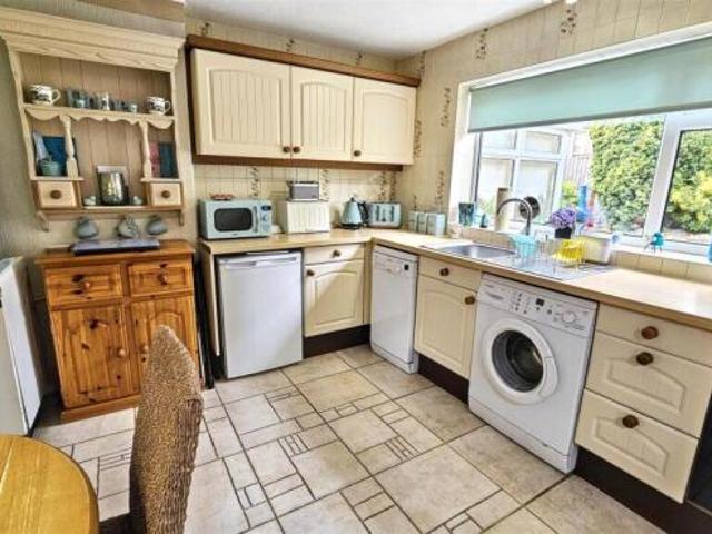 Bungalow for sale in Stanford On Avon, Leicestershire