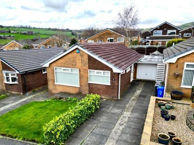 House for sale in Ashton-under-Lyne, Tameside