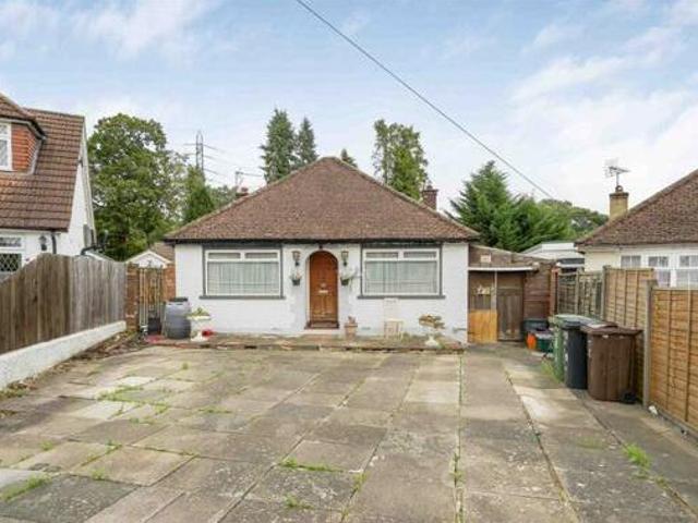 House for sale in Watford Heath, North Watford