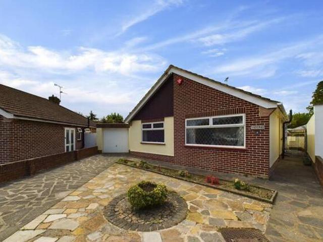 House for sale in Upton, Acol