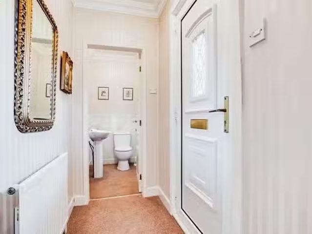 House for sale in Outwood