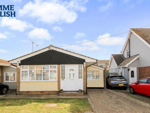 House for sale in Leigh Beck, Essex
