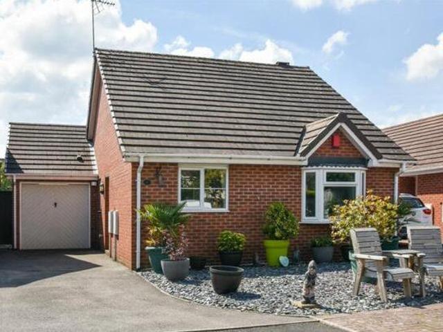 House for sale in Tettenhall, West Midlands