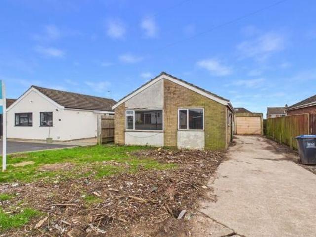Bungalow for sale in Whitnash, Green Close