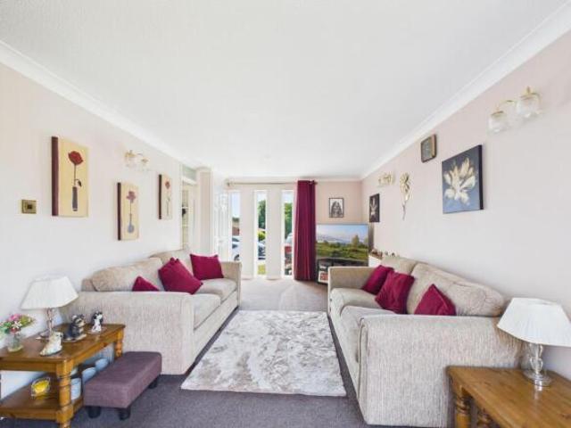 Bungalow for sale in Earley
