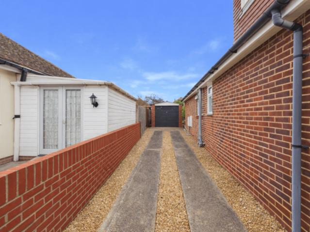 Bungalow for sale in Sholing, City Of Southampton