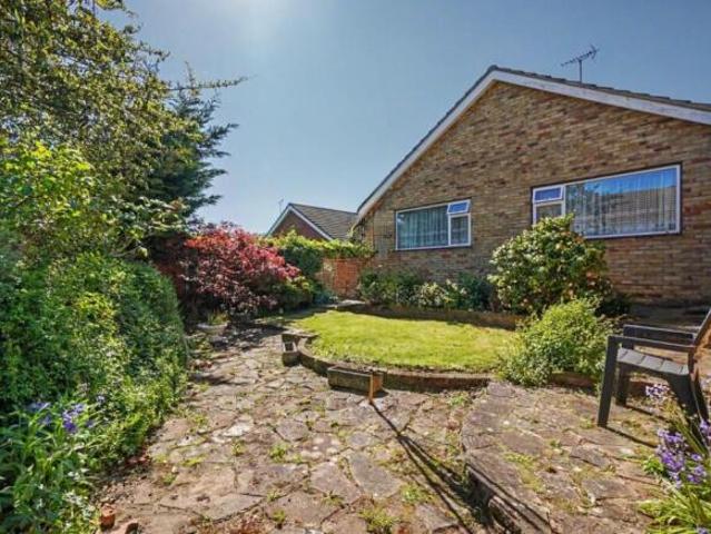 Bungalow for sale in Rainham, Kent