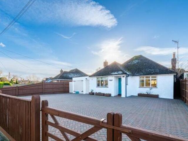 House for sale in The Butts, Kent
