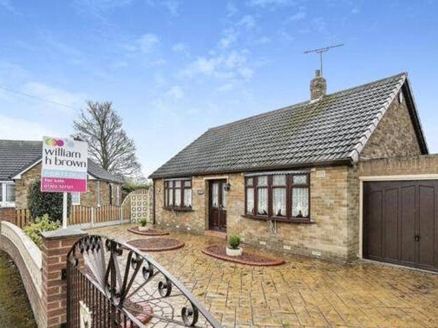 House for sale in Edenthorpe, South Yorkshire