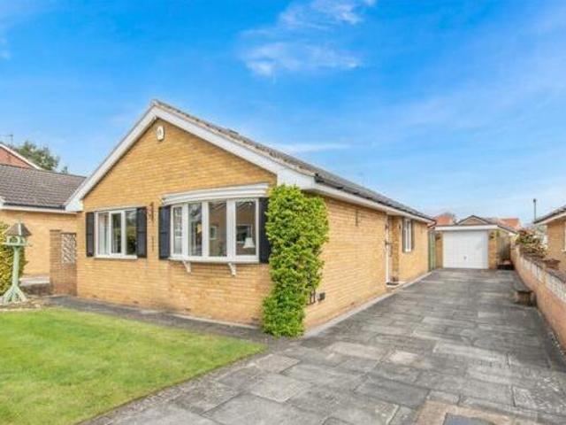 House for sale in Edenthorpe, South Yorkshire