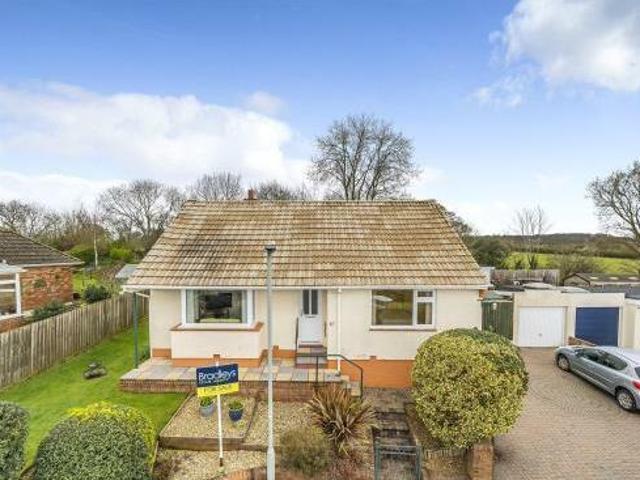 House for sale in Hulham, Budlake