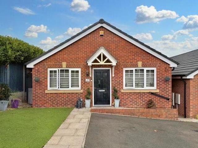House for sale in Camp Hill, Warwickshire