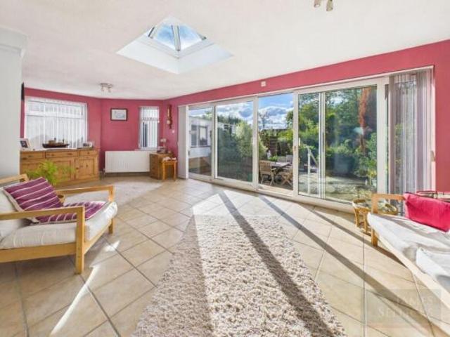 Bungalow for sale in Glen Parva, Blaby