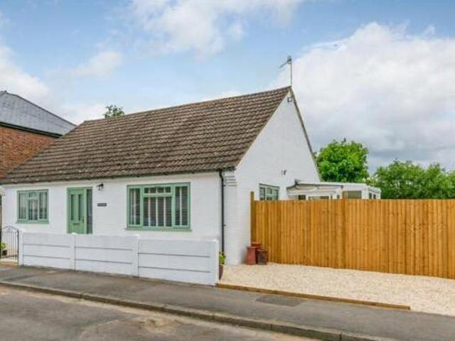 House for sale in Fole, Surrey