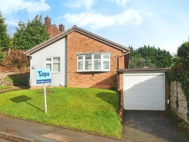 House for sale in Halesowen, West Midlands