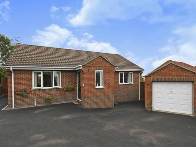 House for rent in Froggatt, East Midlands